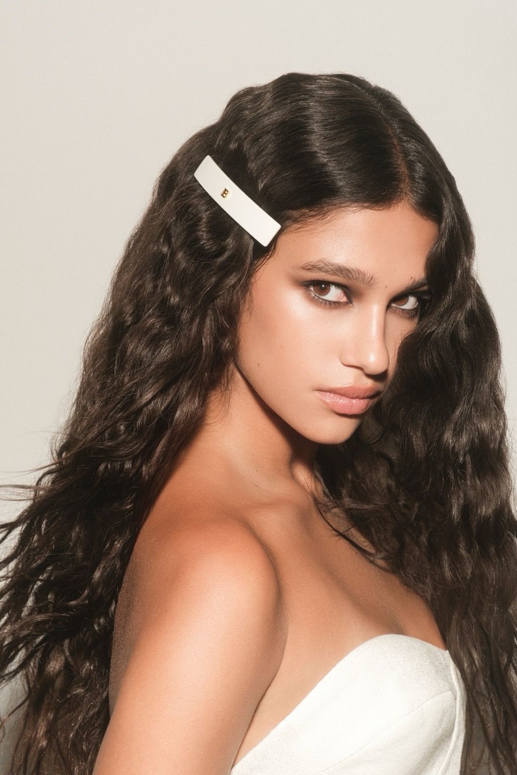 Top 5 Reasons to Choose V-Part Wigs Over Traditional Wigs