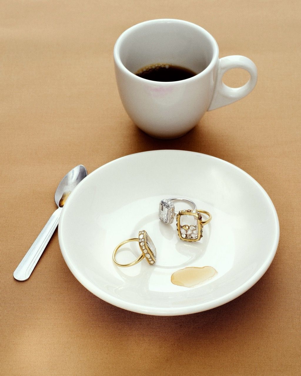 The Minimalist’s Guide to Luxury - Indulging Without Excess