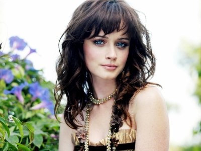 7 Interesting Fun Facts about Alexis Bledel That You Will Love ...