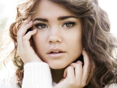 7 Fantastic Reasons to Love Maia Mitchell ...