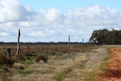 Tittybong, Australia