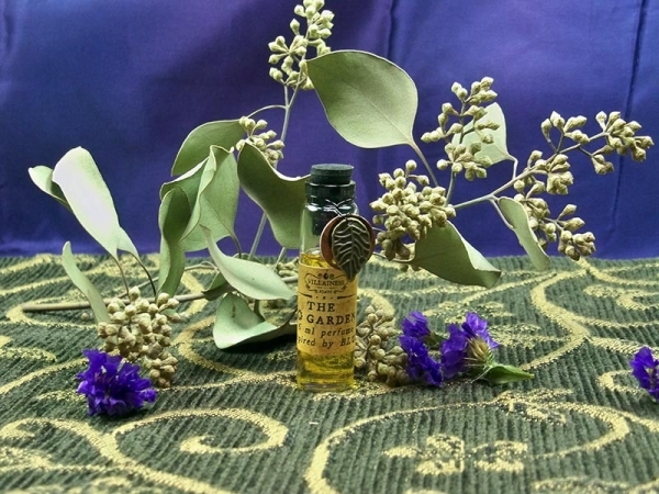 Homemade Eau De Perfume – Midnight Garden