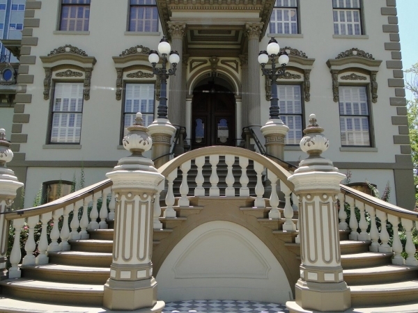 Have a History Fix at the Leland Stanford Mansion