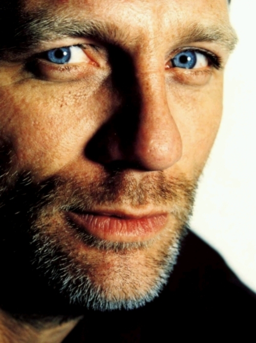 Daniel Craig