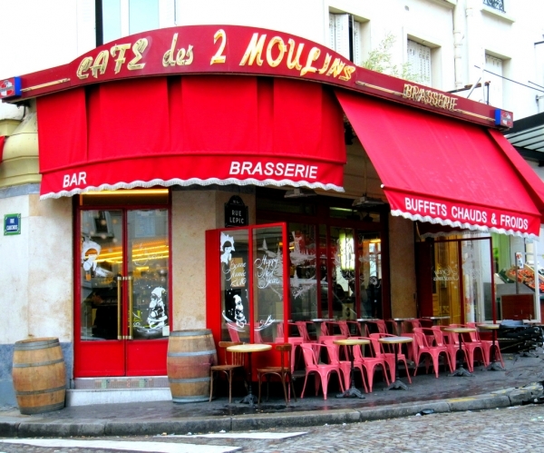 Les Deux Moulins