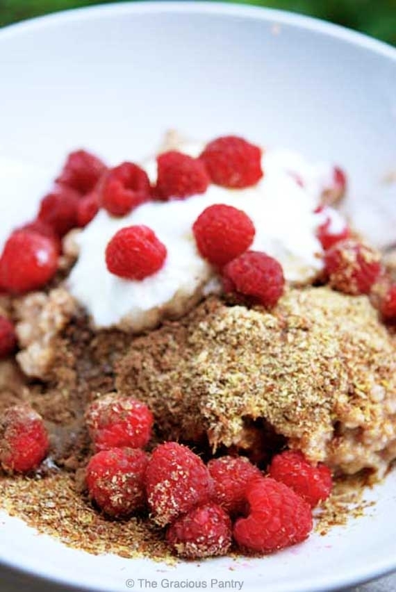 Toasted Oatmeal with Maple Syrup and Raspberries