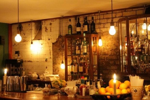 Evans and Peel Detective Agency, Earl’s Court