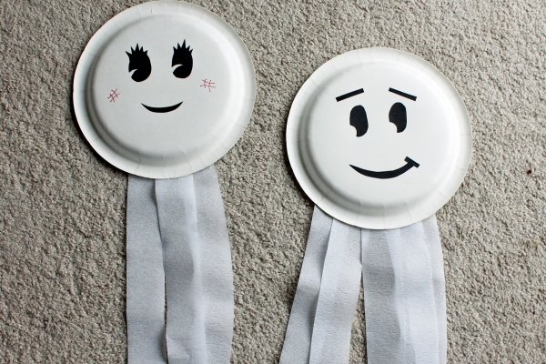 Paper Plate Ghosts