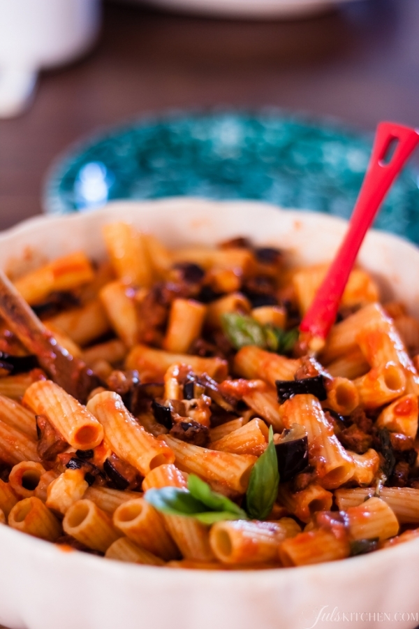 Pasta with Tomato Sauce