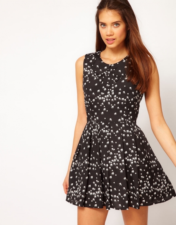 ASOS – Mina Bird Print Dress