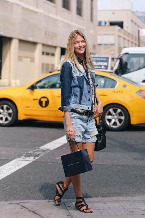 7 Street Style Ways to Wear Patchwork Denim ...