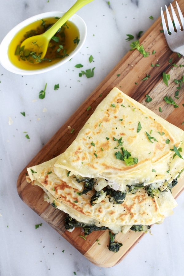 Spinach and Brie Topped Artichoke Hearts