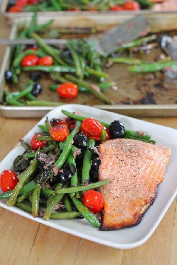 Salmon Fillets with Veggies