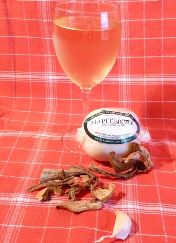 Pair Mozzarella with Sauvignon Blanc