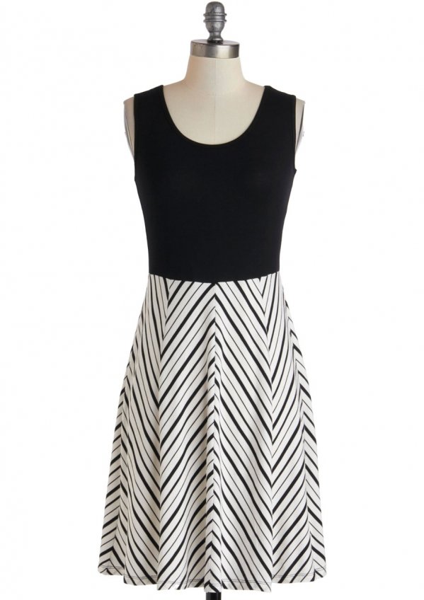 7 Beautiful and Wonderful Black and White Dresses ...