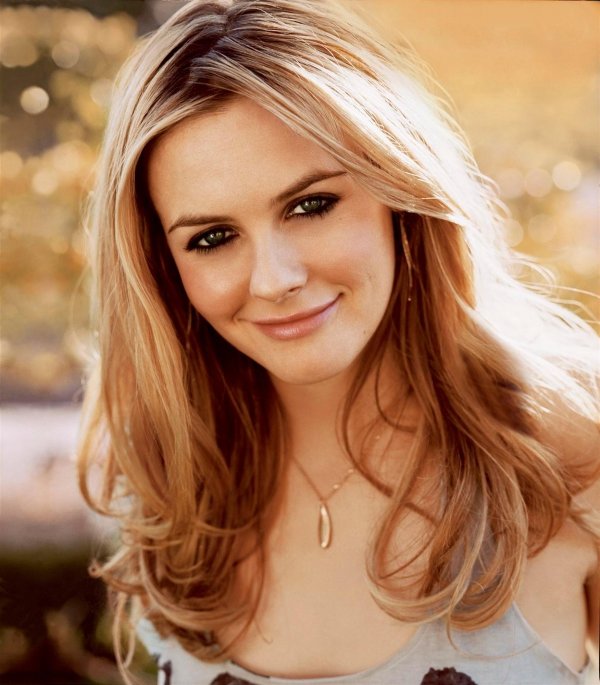 Alicia Silverstone