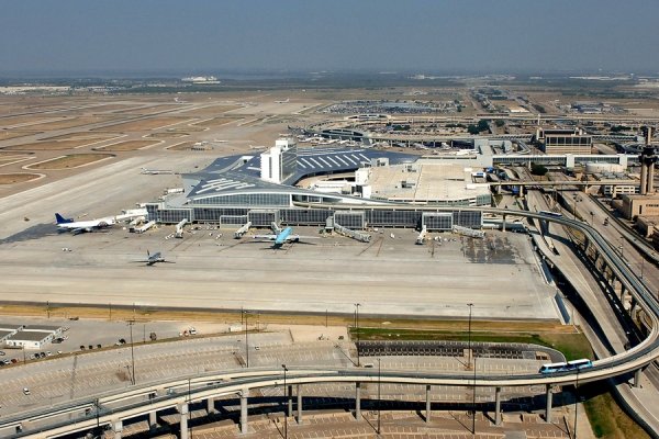 Dallas Fort Worth International (DFW) - 58,591,842