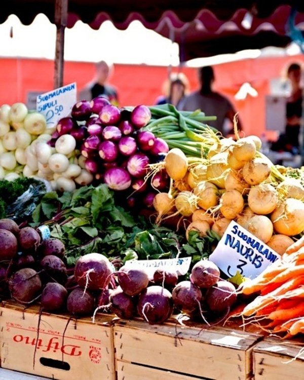 Indoor and Outdoor Farmers Markets