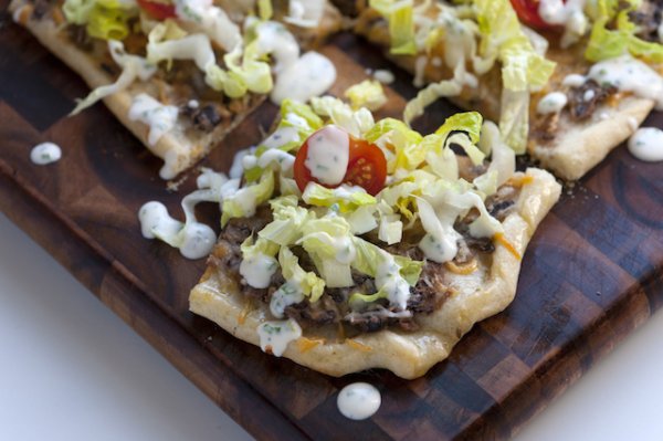 Black Bean Pizza (V)