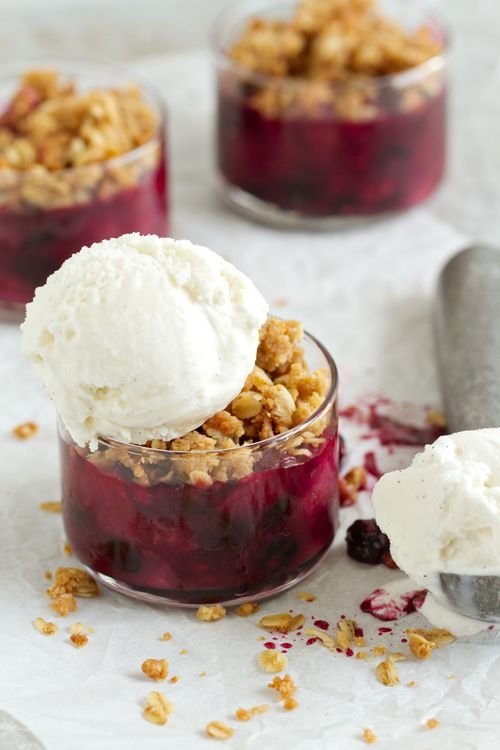 Easy Berry Crisp