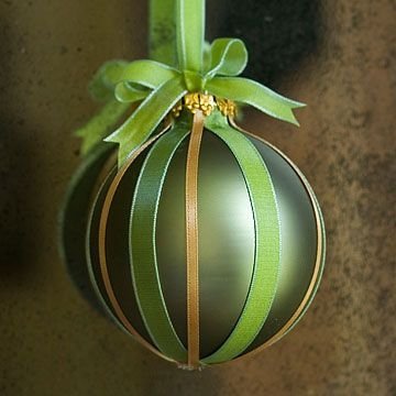 Ribbon Bauble