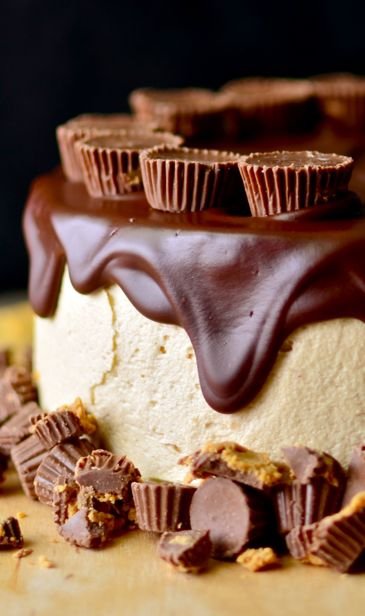 Flourless Chocolate Peanut Butter Cup Cake