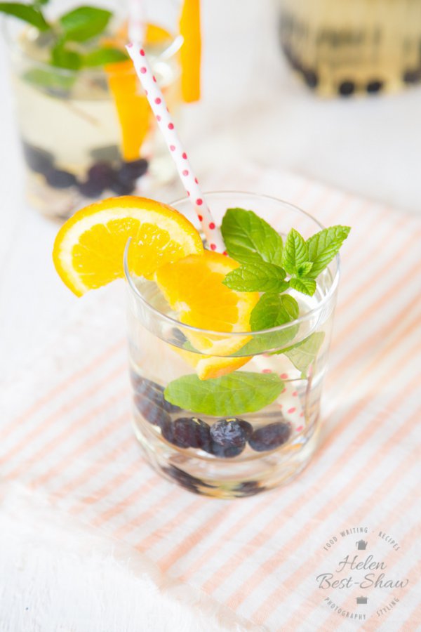 drink, cocktail, non alcoholic beverage, cocktail garnish, mojito,