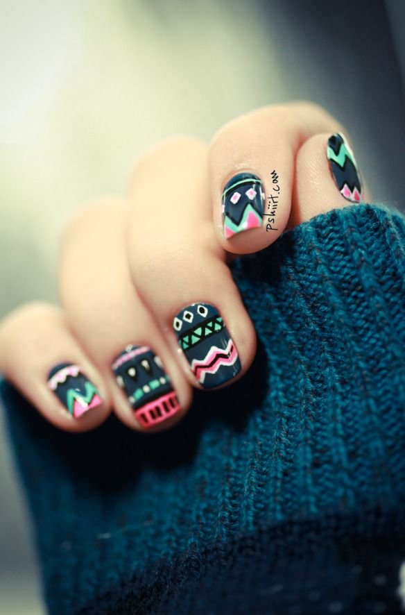 nail,finger,color,blue,black,