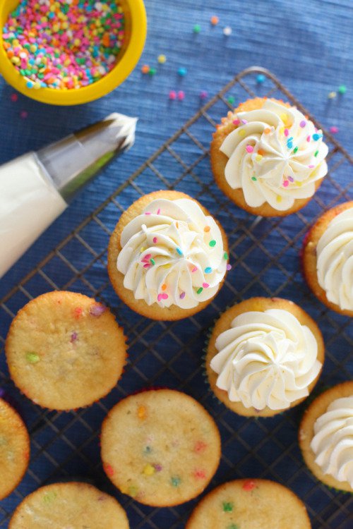 food, dessert, cupcake, cake, icing,