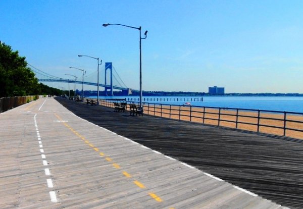 Franklin D. Roosevelt Boardwalk and Beach