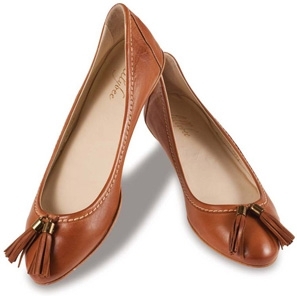 Lillybee Brown Tassel Flats