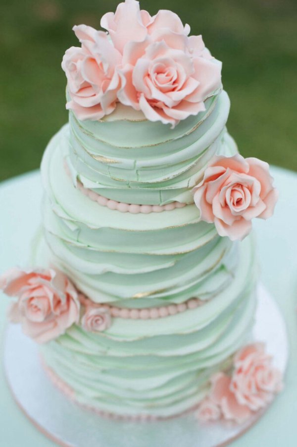 wedding cake,pink,buttercream,food,cake,