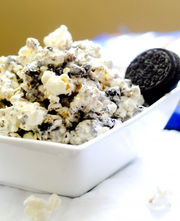 Oreo Popcorn