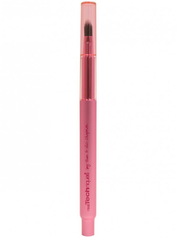 A Blending Makeup Brush