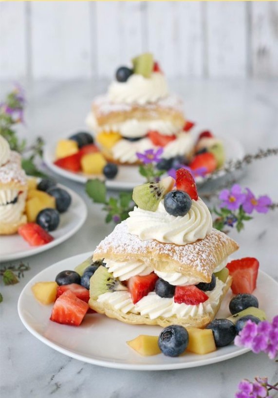 No Bake Mascarpone Fruit Tarts