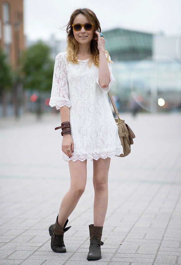 The Lace Dress