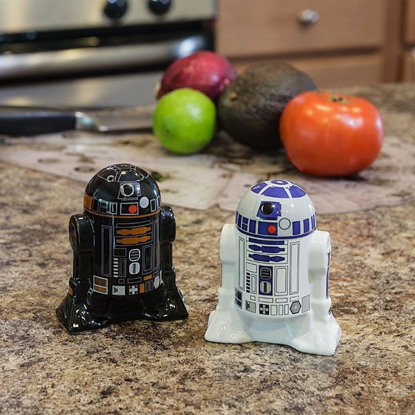 salt and pepper shakers