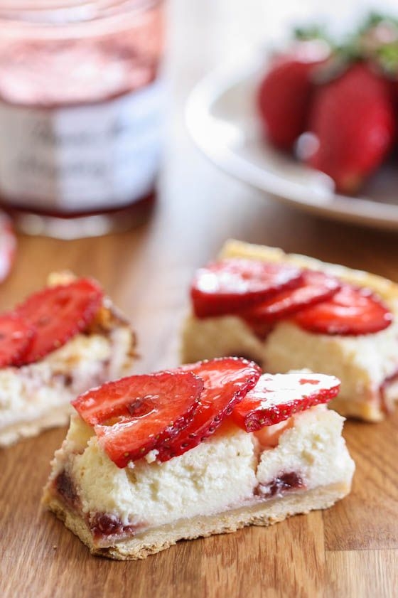 Strawberry Shortbread Cheesecake