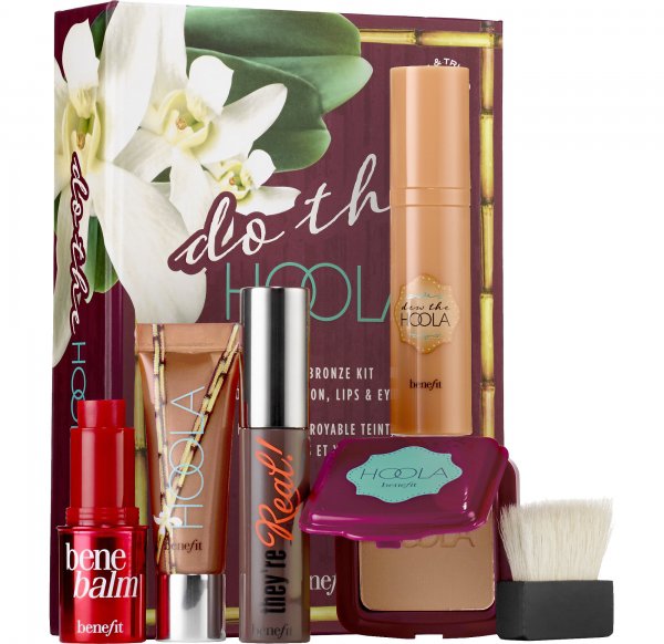 Benefit Cosmetics do the Hoola beyond Bronze Kit