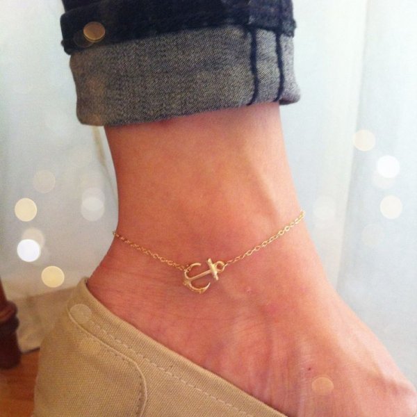 Sideways Anchor Anklet