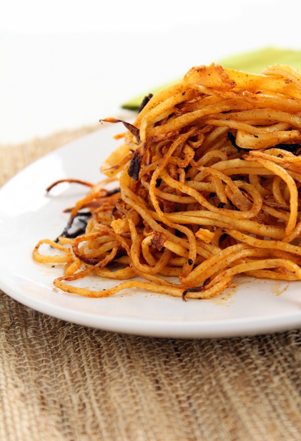 SPICY SPIRALIZED SHOE STRING JICAMA FRIES