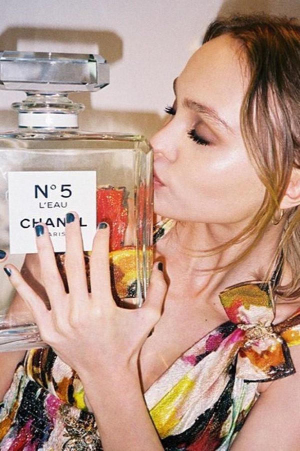 Smell of success: How Chanel No 5 gained a sprinkling of stardust, Chanel