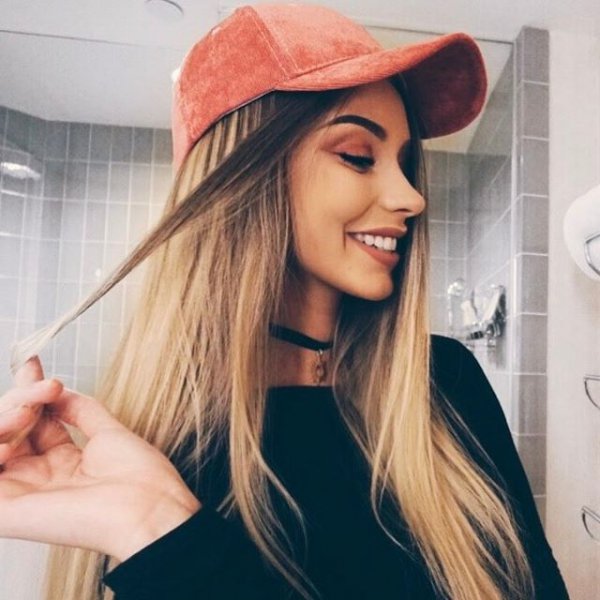 hair, clothing, fashion accessory, hairstyle, long hair,