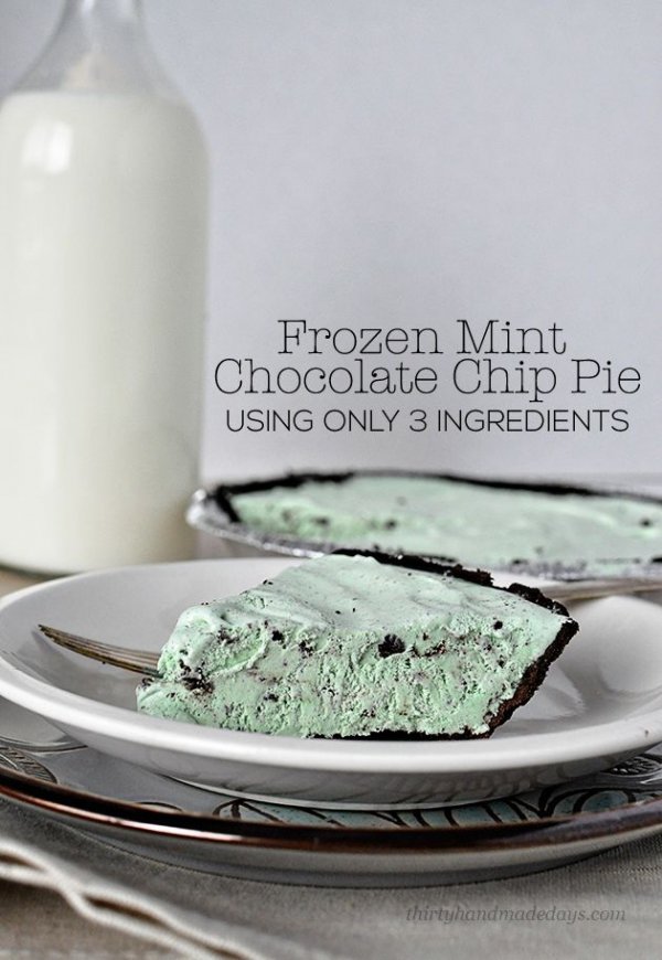Frozen Mint Chocolate Chip Pie