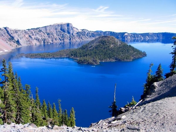 Lake Crater and Its Bizarre past