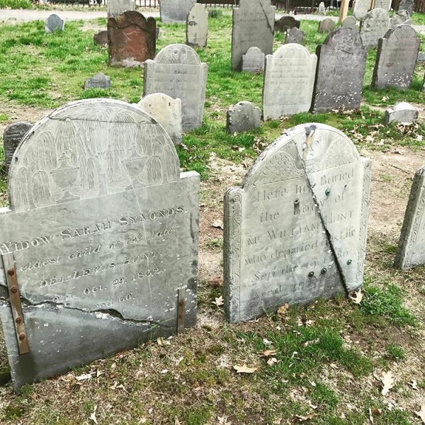 grave, headstone, cemetery, grass, stone carving,