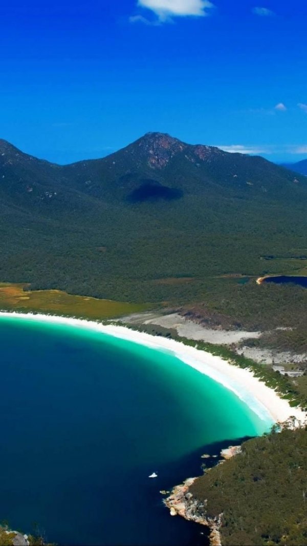 Wineglass Bay, Tasmania