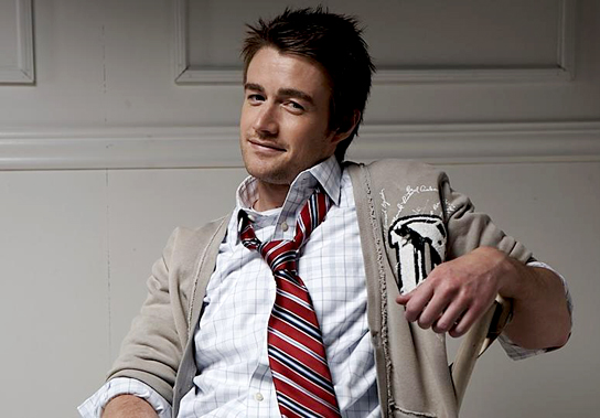 Robert Buckley