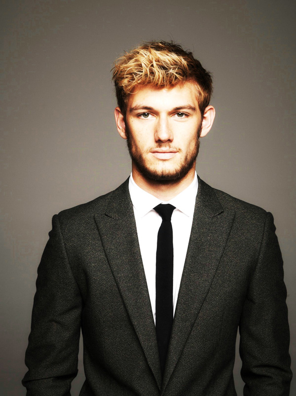 Alex Pettyfer – Hottest British Male Stripper