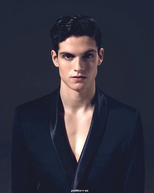 Daniel Sharman